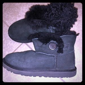 Ugg girls boots size 3